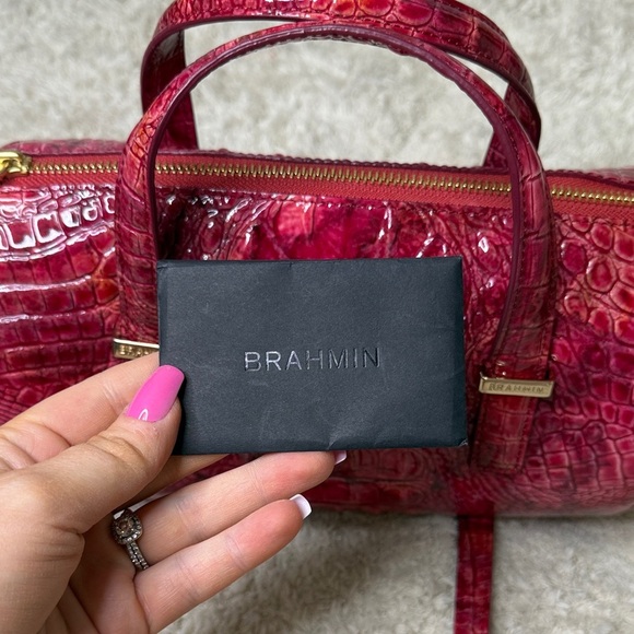 🛢️Brahmin Red Claire Melbourne Barrel Bag - Picture 13 of 13